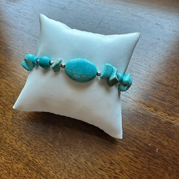 Turquoise Stretch Bracelet - Picture 1 of 2